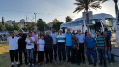 بالصور: اهالي يافا يشدون الرحال للمسجد الأقصى المبارك ضمن حافلات "احباب الاقصى"